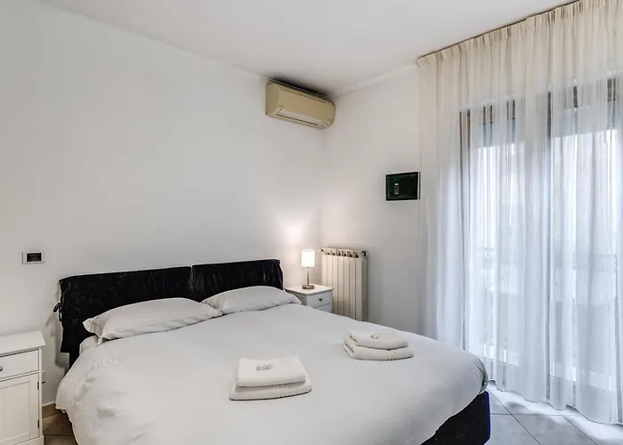Spacious Flat Near Vaticano * Rom
