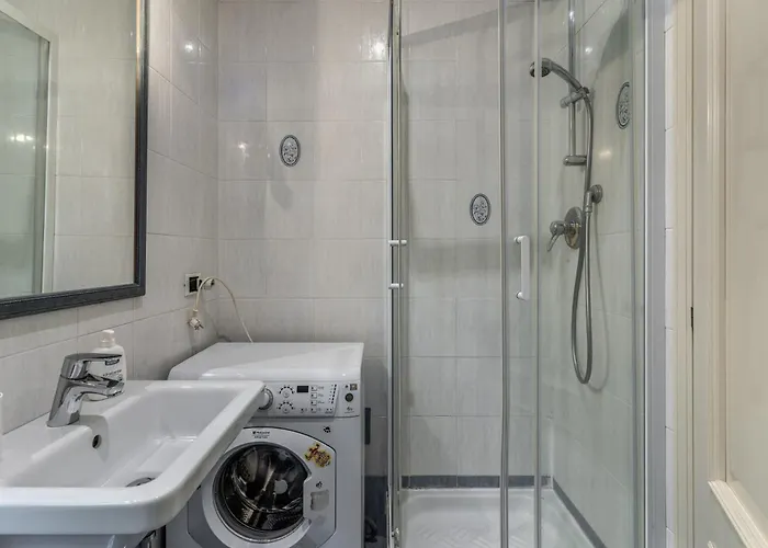 Spacious Flat Near Vaticano Apartment